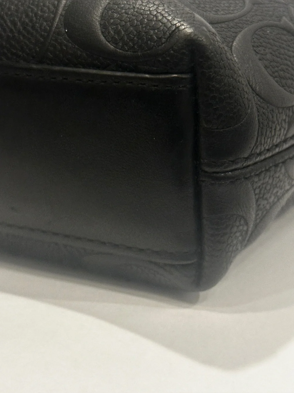 Coach Graham Signature Genuine Debossed Pebble Leather Unisex Crossbody Bag